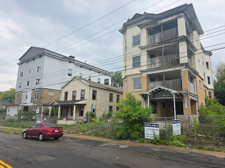 100 Henry St, Binghamton, NY à vendre - Photo du bâtiment - Image 3 de 3