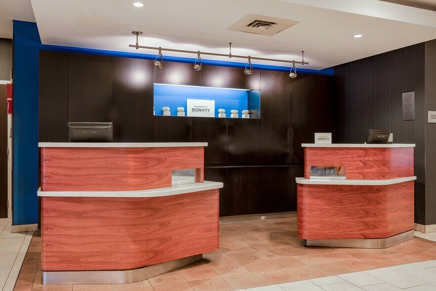 2901 Airport Dr, Columbus, OH à vendre - Photo intérieure - Image 2 de 10