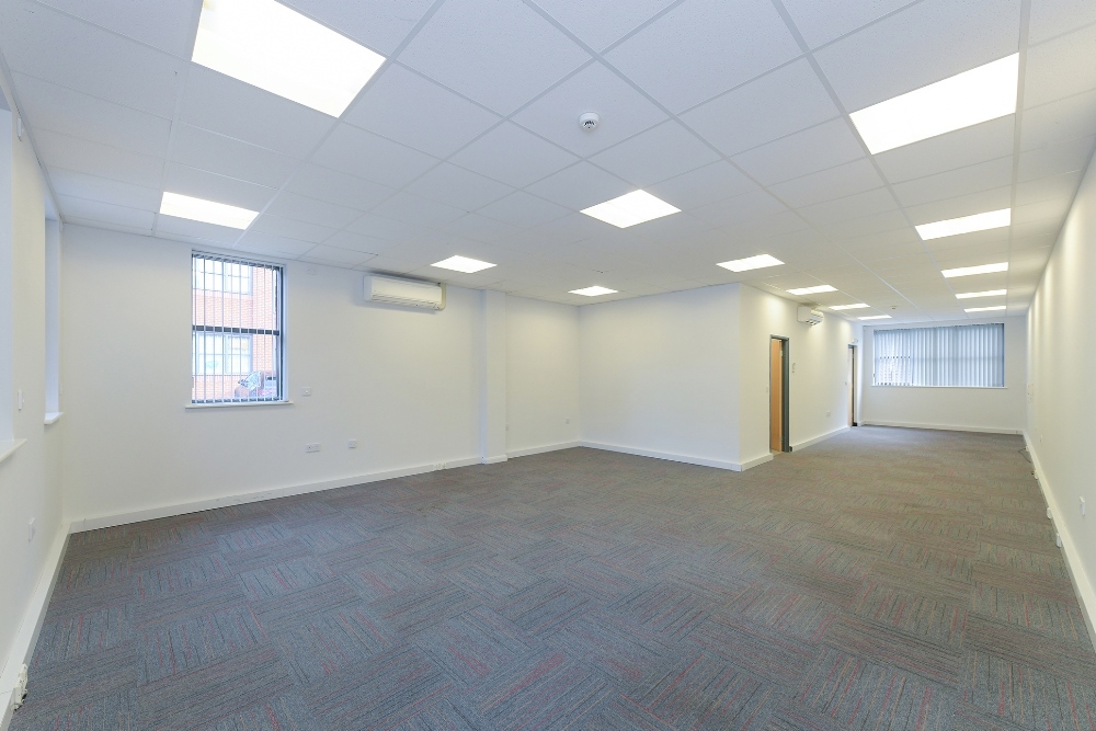 Park Ln, Nottingham for lease Interior Photo- Image 1 of 5