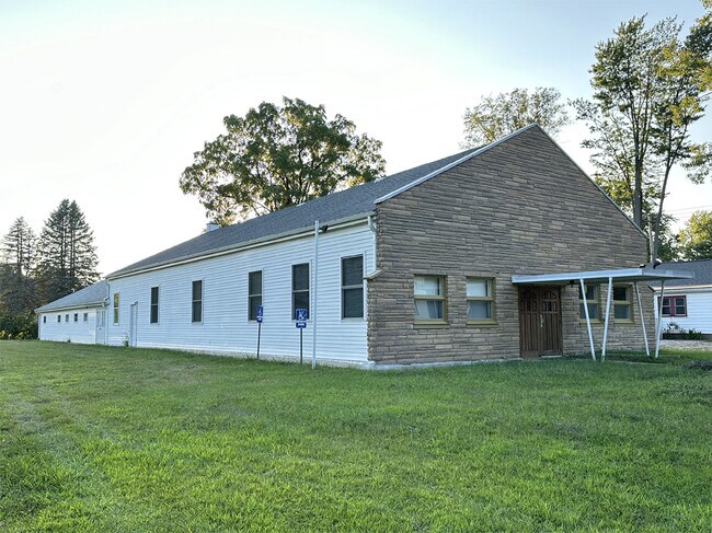 More details for 68740 East St, Edwardsburg, MI - Specialty for Sale