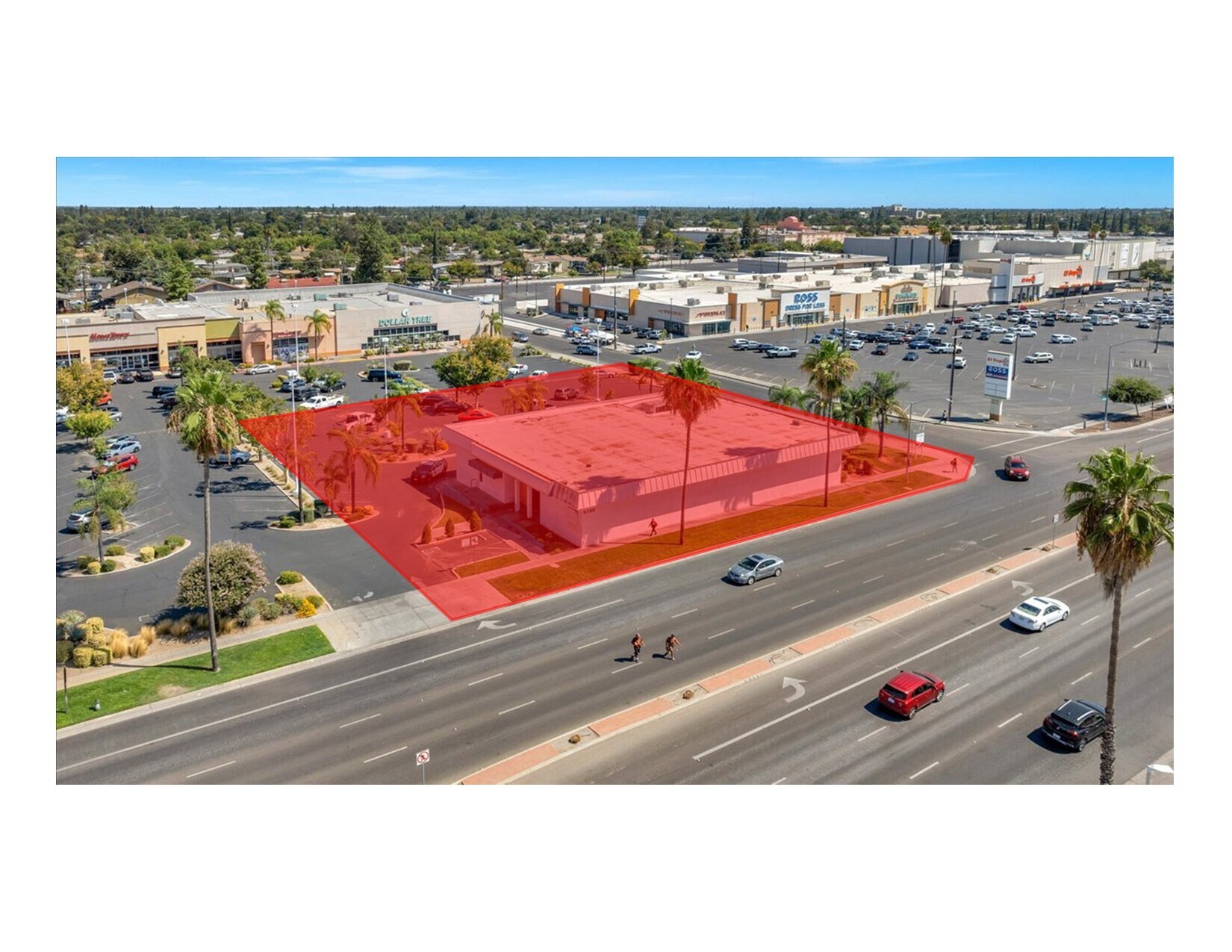 3730-3780 N Blackstone Ave, Fresno, CA à louer Photo intérieure- Image 1 de 6