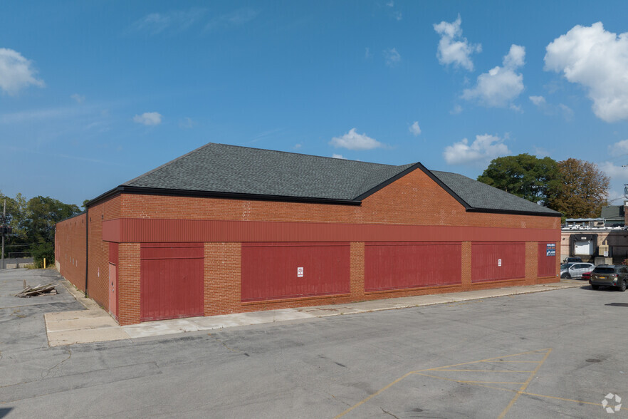 64 Chestnut St, Lockport, NY for lease - Building Photo - Image 1 of 7