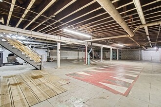 904 Rice St, Saint Paul, MN for lease Interior Photo- Image 2 of 4