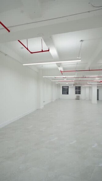 124 W 36th St, New York, NY for lease - Commercial Listing Video - Image 2 of 4
