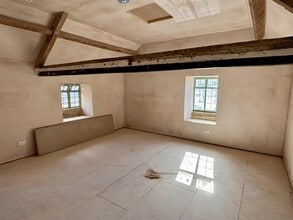 Victoria Street, Bourton On The Water for lease Interior Photo- Image 2 of 6