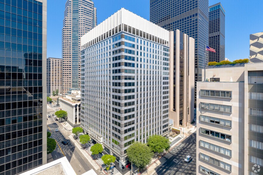 811 Wilshire Blvd, Los Angeles, CA à vendre - Photo principale - Image 1 de 18