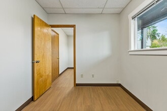 322 Main St, Dallas, OR à louer Photo intérieure- Image 1 de 5