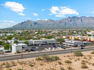 Plus de détails pour 700 W Prince Rd, Tucson, AZ - Commerce de détail à vendre