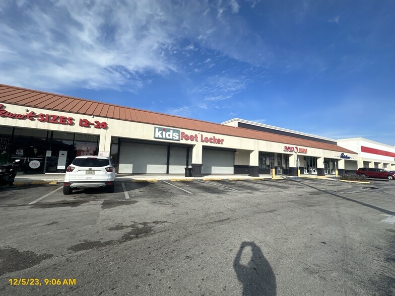 11000 NW 7th Ave, Miami, FL for lease - Building Photo - Image 3 of 6