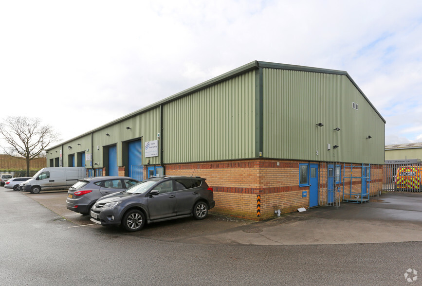 Whisby Way, Lincoln for lease - Primary Photo - Image 1 of 4