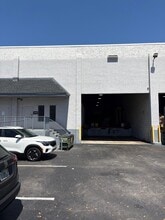 7975 NW 21st St, Doral, FL for lease Interior Photo- Image 1 of 3