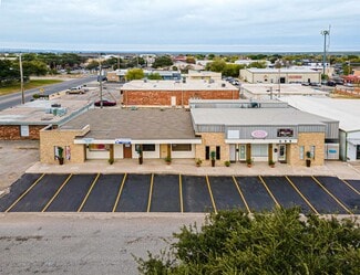 More details for 102 Fletcher Dr, Del Rio, TX - Retail for Sale