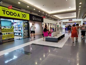 Commerce de détail dans Barberà del Vallès, Barcelona à louer Photo intérieure- Image 2 de 4