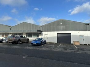 Whitehouse Rd, Kidderminster à louer Photo du bâtiment- Image 2 de 3