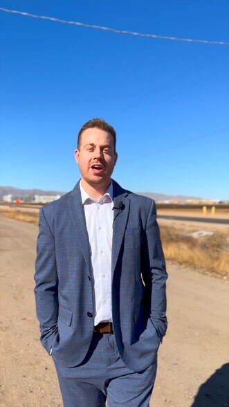 15901 W Northern Ave, Litchfield Park, AZ à vendre - Vidéo sur l’inscription commerciale - Image 2 de 40