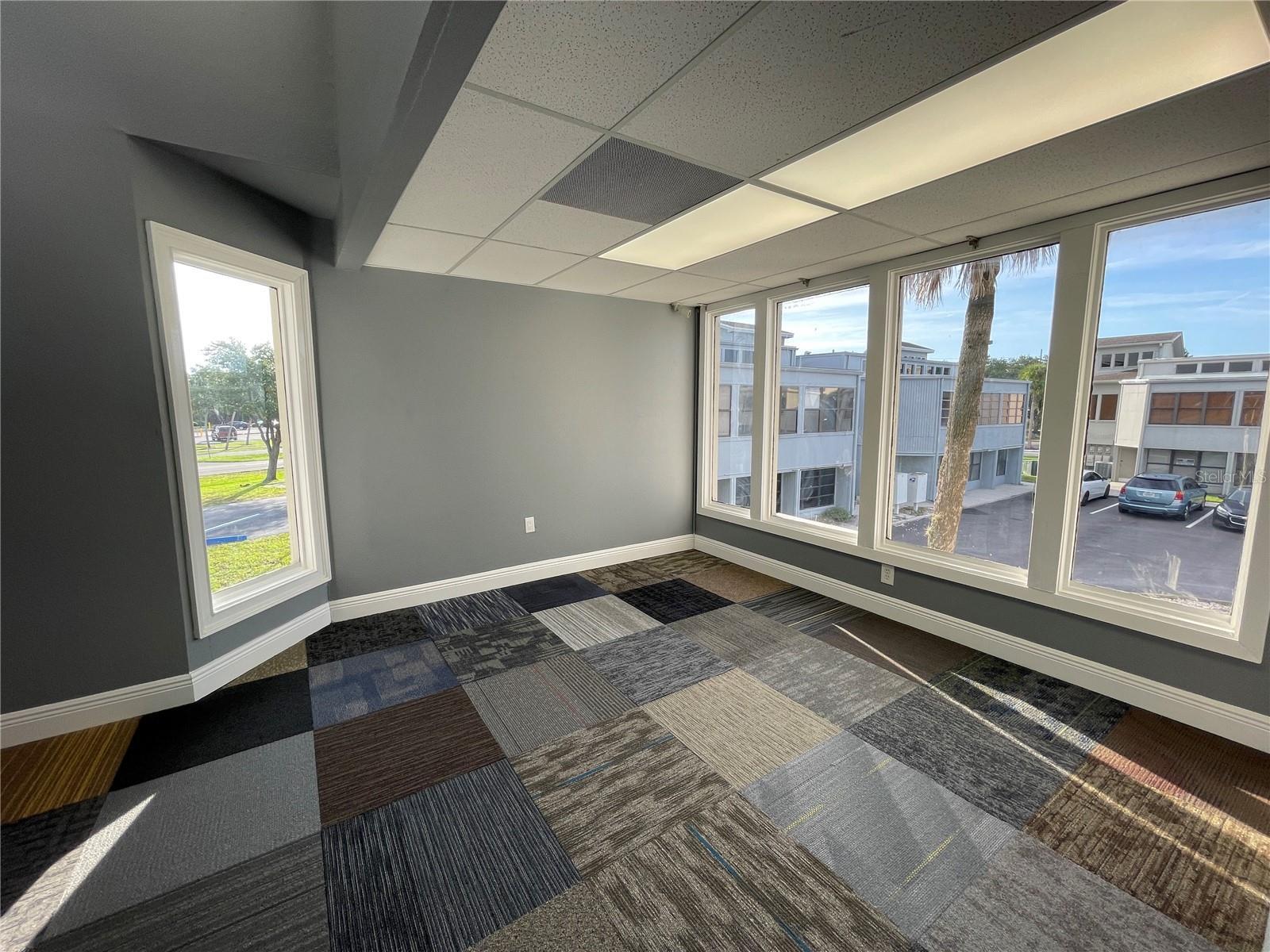 200 Frandorson Cir, Apollo Beach, FL for lease Interior Photo- Image 1 of 1