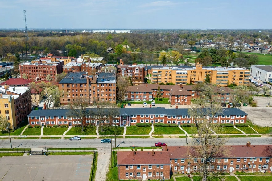 672-740 Merton, Detroit, MI for sale - Building Photo - Image 2 of 2