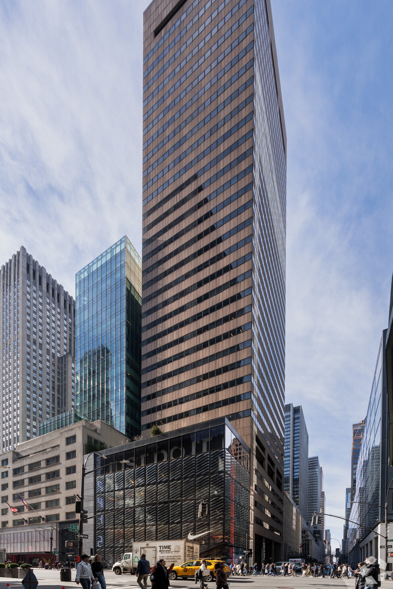 650 Fifth Ave, New York, NY à louer Photo principale- Image 1 de 27