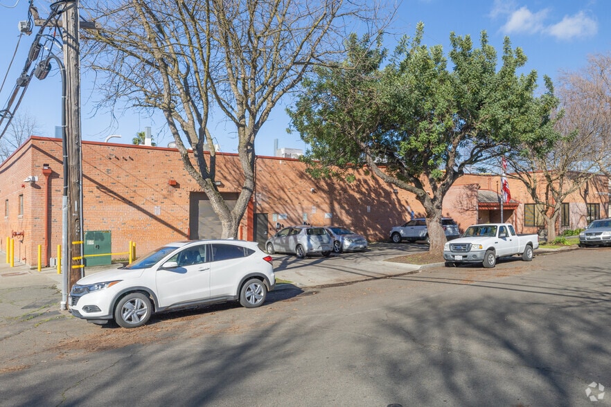 1900 14th St, Sacramento, CA for sale - Building Photo - Image 2 of 6