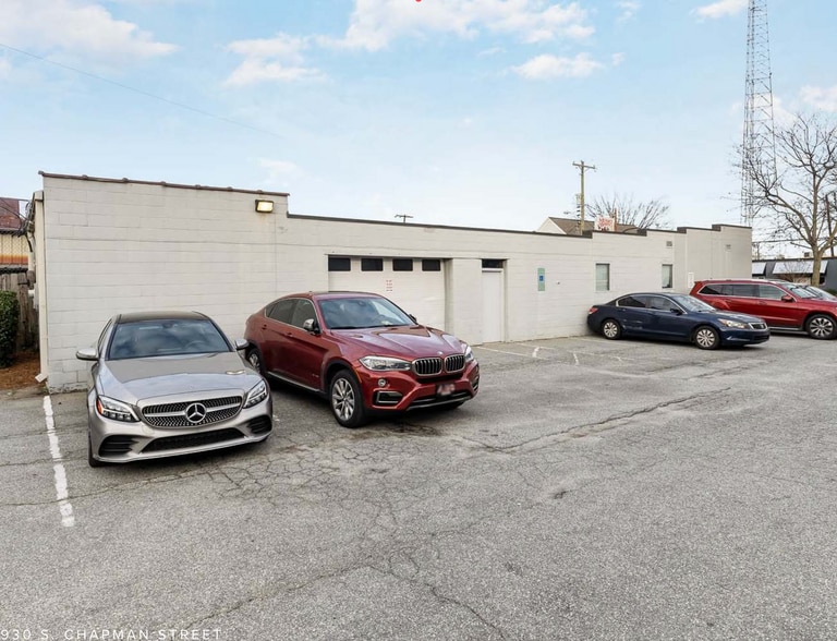 930-932 N Chapman St, Greensboro, NC for sale - Building Photo - Image 3 of 14