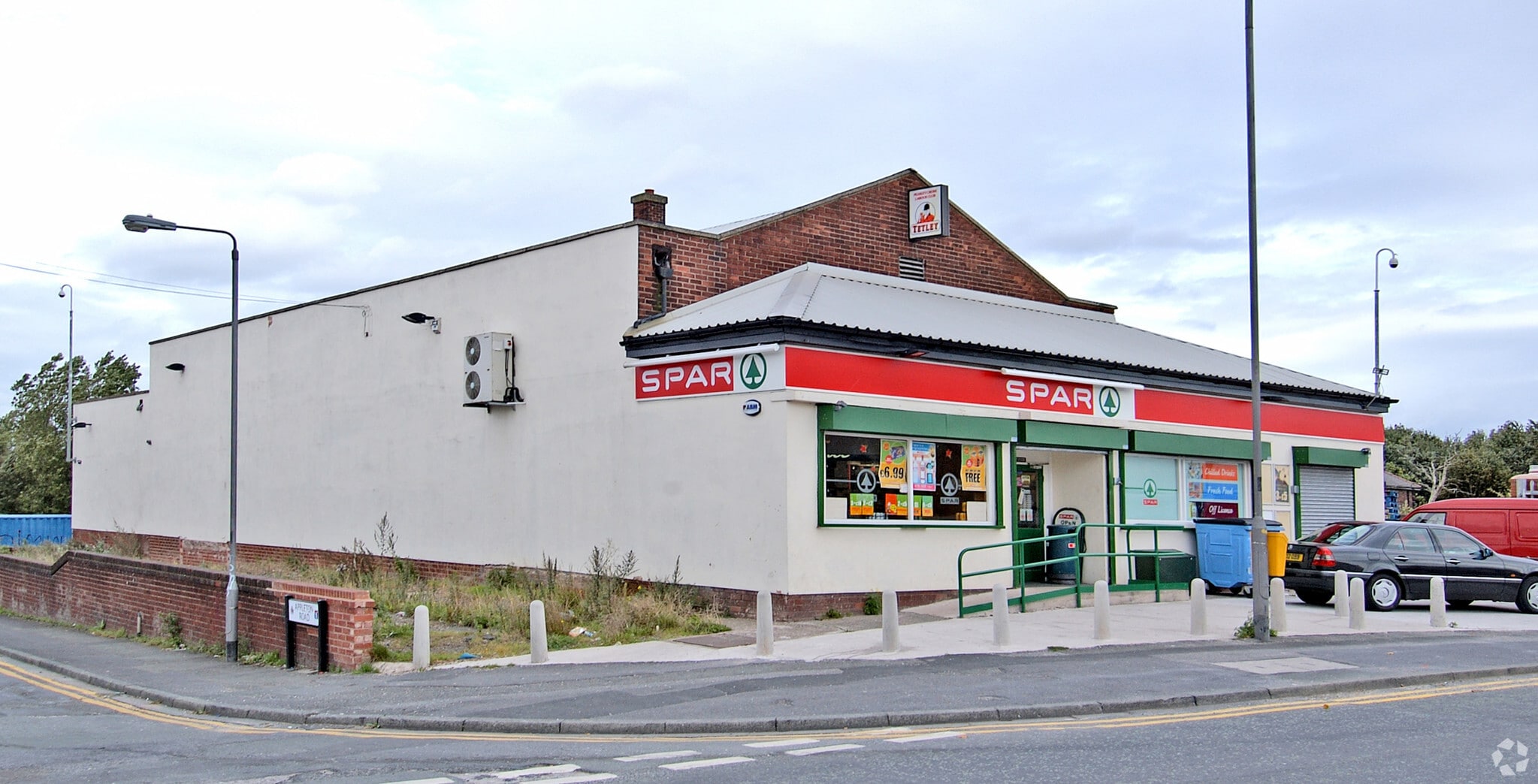 11-17 Sutton Rd, St Helens for lease Primary Photo- Image 1 of 5