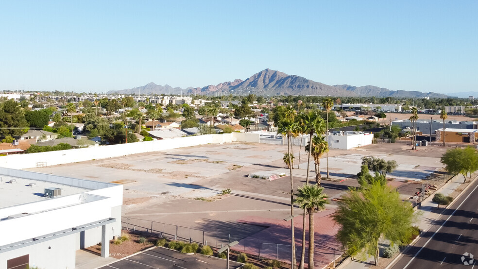 1200 N Scottsdale Rd, Scottsdale, AZ à vendre - Photo du bâtiment - Image 1 de 3