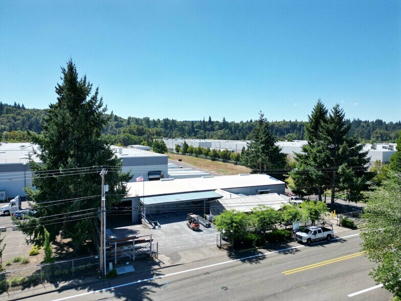 12670 SE Capps Rd, Clackamas, OR à vendre - Photo du bâtiment - Image 1 de 4