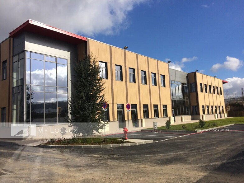 Flex dans Le Blanc-Mesnil à louer - Photo du bâtiment - Image 2 de 5