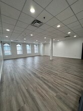 135 E Main St, Rock Hill, SC à louer Photo intérieure- Image 1 de 4