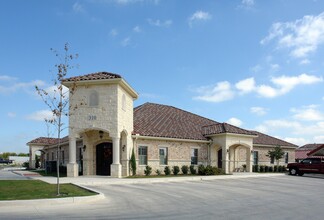 9480-3 Huebner Rd, San Antonio, TX à louer Photo du bâtiment- Image 1 de 7