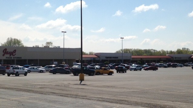 1 Cherry Tree Plz, Washington, IN à louer Photo principale- Image 1 de 9