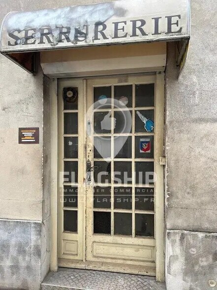 Retail in Paris for sale - Building Photo - Image 1 of 8