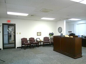 17 Farmington Ave, Plainville, CT à louer Photo intérieure- Image 1 de 8