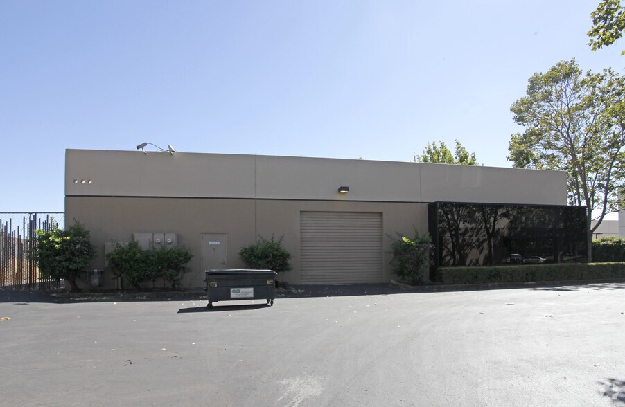 10998 Bigge St, San Leandro, CA à louer - Photo du bâtiment - Image 2 de 2