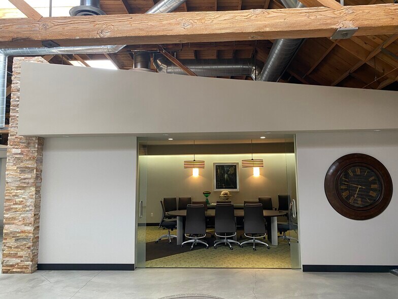 1319-1321 W 11th St, Los Angeles, CA à louer - Photo intérieure - Image 2 de 11