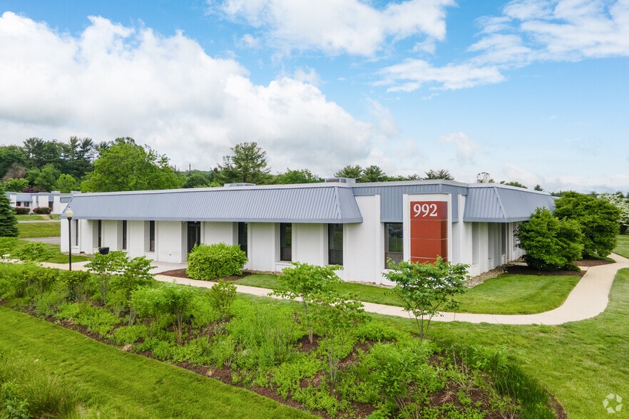 992 Old Eagle School Rd, Wayne, PA for lease - Primary Photo - Image 1 of 20