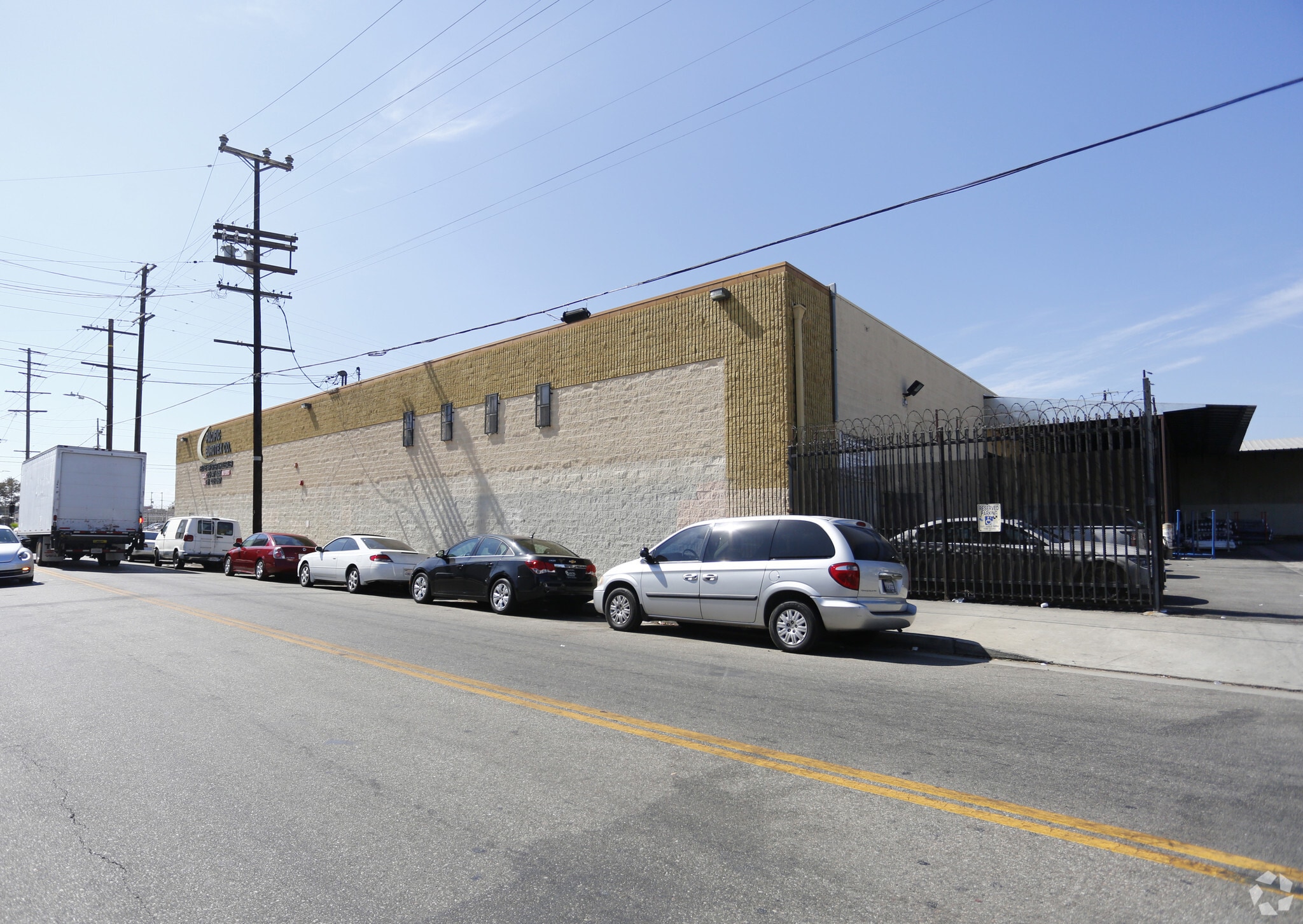 DTLA Manufacturing/Warehouse w/ Parking portfolio of 2 properties for sale on LoopNet.ca Primary Photo- Image 1 of 24