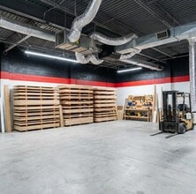 194-204 N Fehr Way, Bay Shore, NY for lease Interior Photo- Image 2 of 8