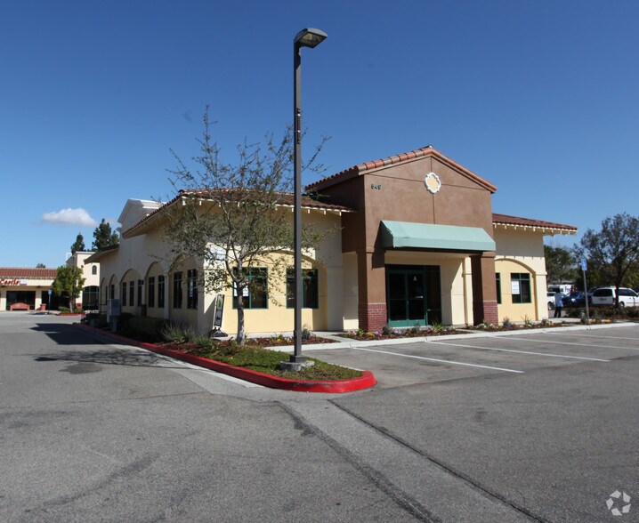 549 New Los Angeles Ave, Moorpark, CA à vendre - Photo du bâtiment - Image 2 de 4