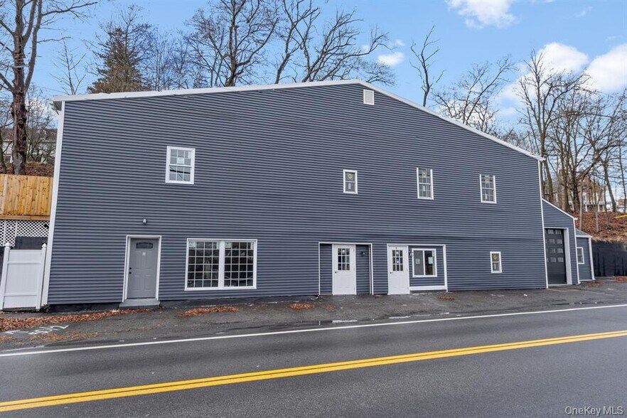 36 Orange Ave, Walden, NY à vendre - Photo du bâtiment - Image 2 de 3