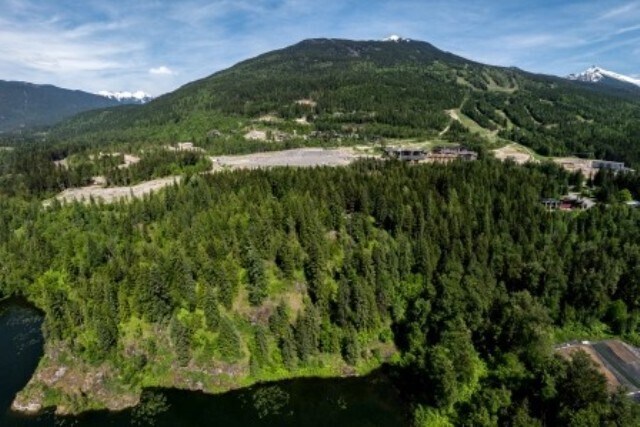 2941 Mcinnes Rd, Revelstoke, BC à vendre - Photo du bâtiment - Image 3 de 20