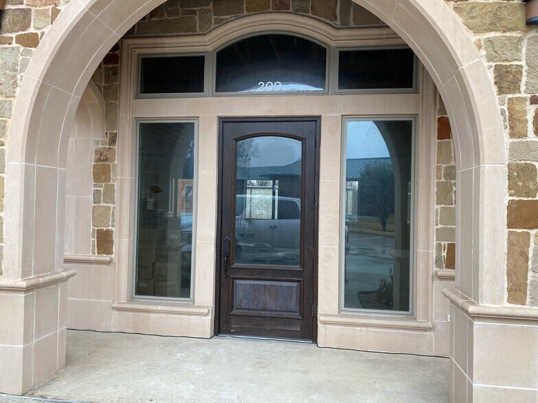 115 S Birmingham St, Wylie, TX à louer - Photo du bâtiment - Image 3 de 9