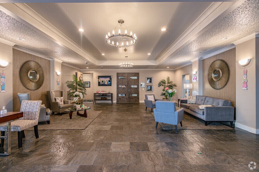 500 N St, Sacramento, CA à vendre - Hall d’entrée - Image 2 de 36