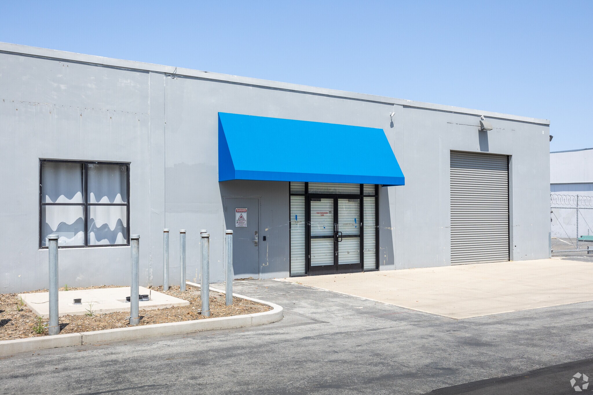 1409-1411 Industrial Rd, San Carlos, CA for lease Building Photo- Image 1 of 11