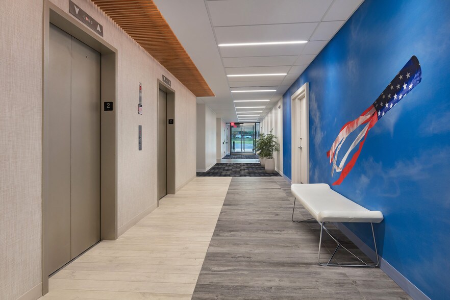 6715 Little River Tpke, Annandale, VA for lease - Lobby - Image 2 of 3