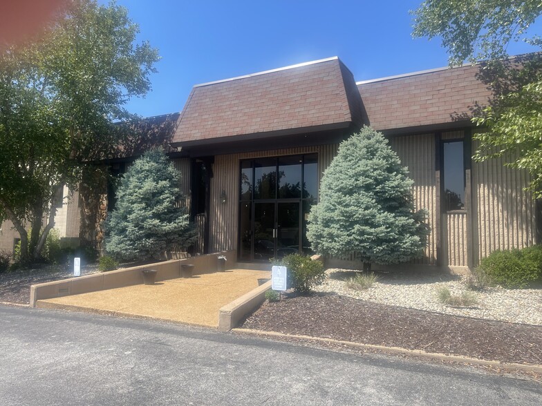 11520 St. Charles Rock Rd, Bridgeton, MO for lease - Building Photo - Image 1 of 29