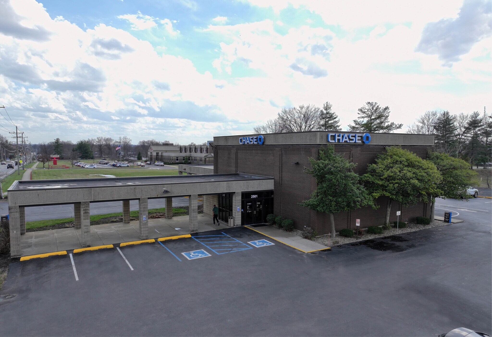 2501 Allison Ln, Jeffersonville, IN for lease Primary Photo- Image 1 of 9
