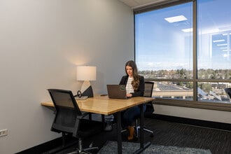 8400 E Crescent Pky, Greenwood Village, CO à louer Photo intérieure- Image 2 de 3