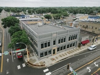 Plus de détails pour 101 E Broadway, Little Falls, MN - Commerce de détail à vendre