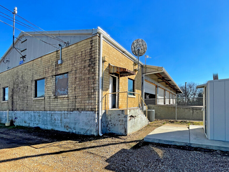 1924 S Church St, Paris, TX for lease - Building Photo - Image 3 of 13